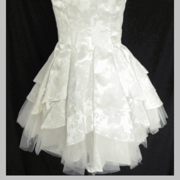 💲Sale💲❤️Fancy Brocade Strapless Dress❤️ - Picture 4 of 6